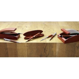 Zestaw piśmienniczy, długopis i pióro kulkowe