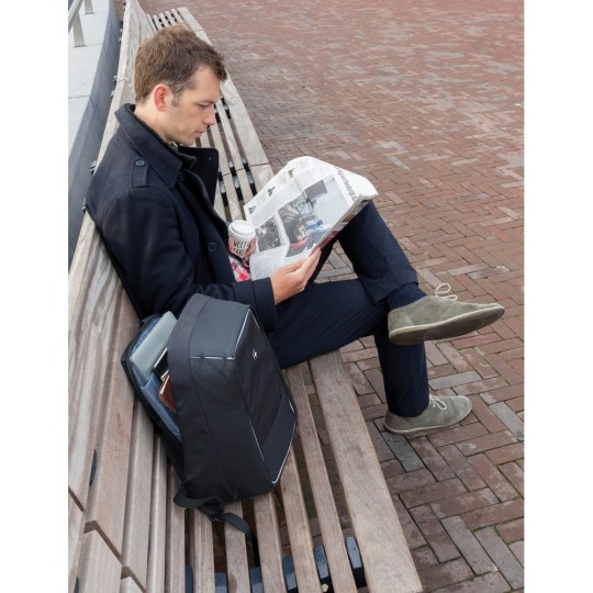 Plecak chroniący przed kieszonkowcami Swiss Peak AWARE™ RPET