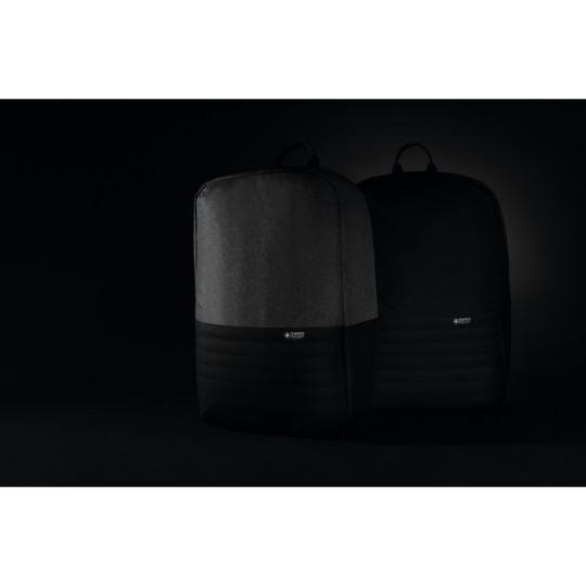 Plecak chroniący przed kieszonkowcami Swiss Peak AWARE™ RPET